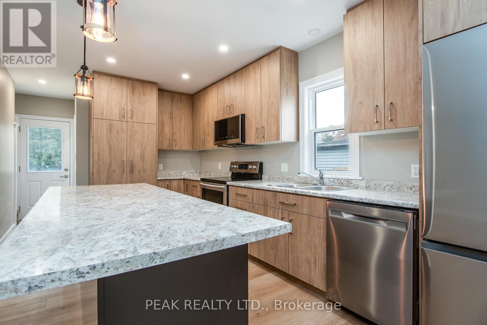 525 Courtland Avenue E, Kitchener, Ontario  N2G 2W9 - Photo 17 - X12956140