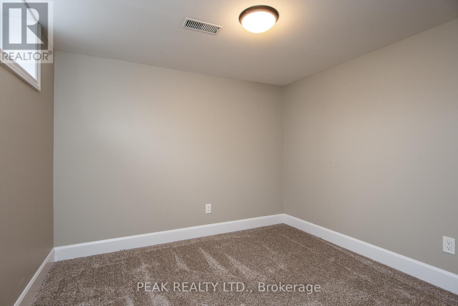 525 Courtland Avenue E, Kitchener, Ontario  N2G 2W9 - Photo 37 - X12956140