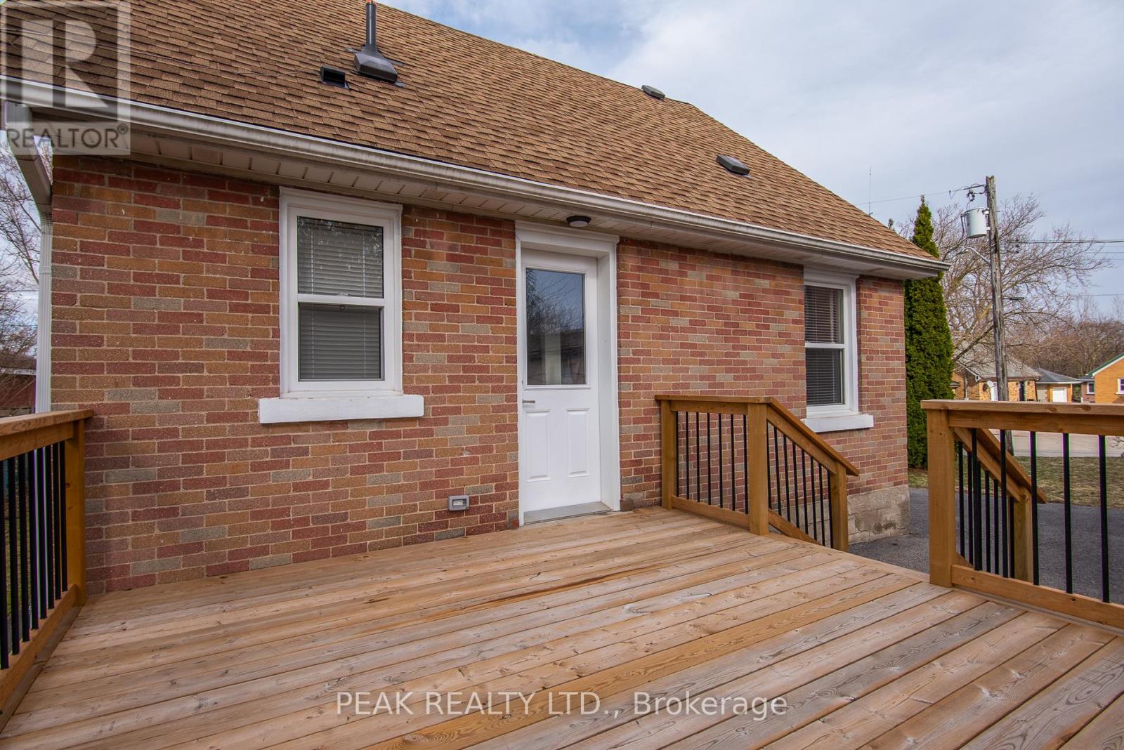 525 Courtland Avenue E, Kitchener, Ontario  N2G 2W9 - Photo 7 - X12956140