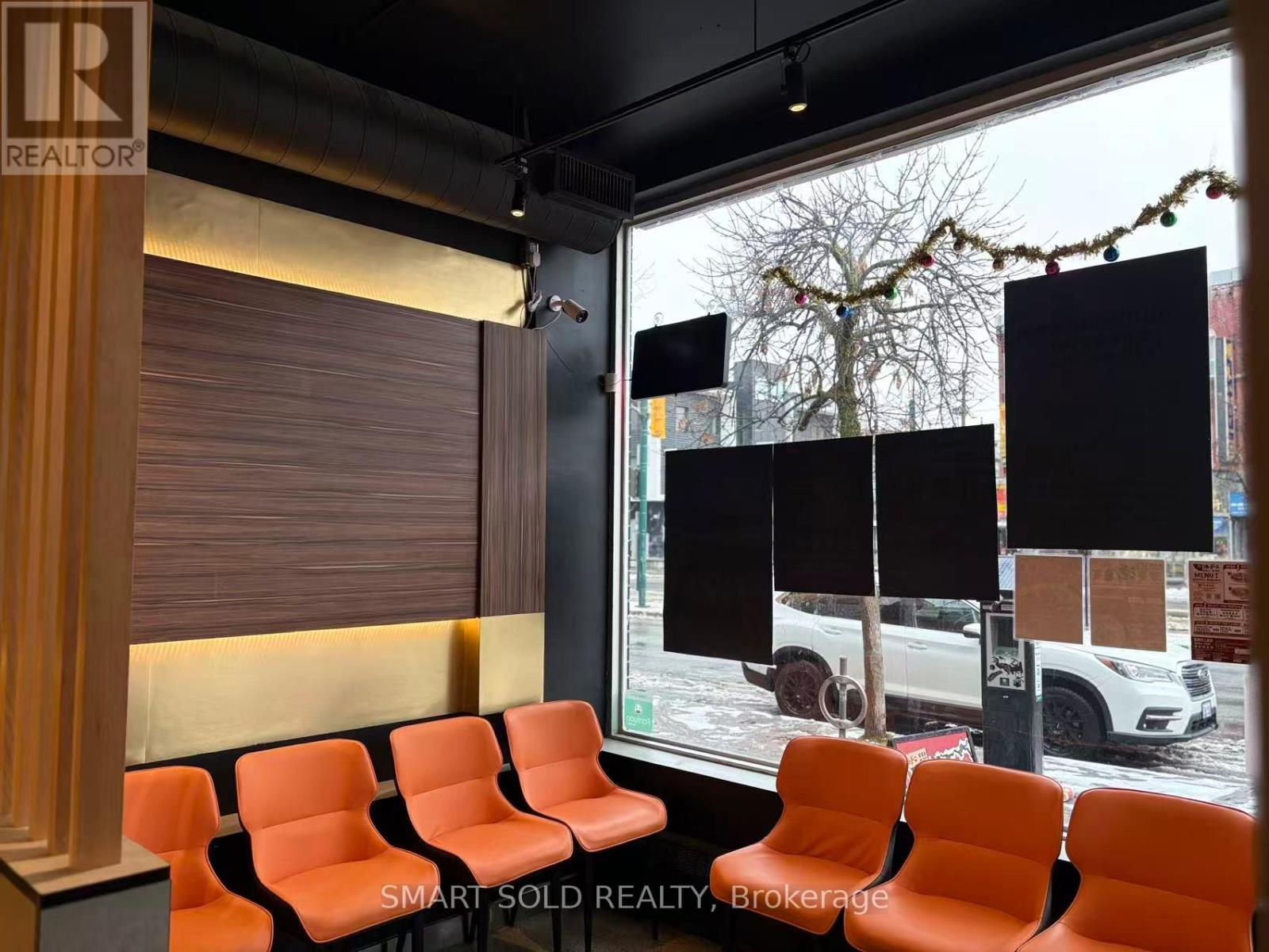 333 Spadina Avenue, Toronto, Ontario  M5T 2E9 - Photo 5 - C12954788