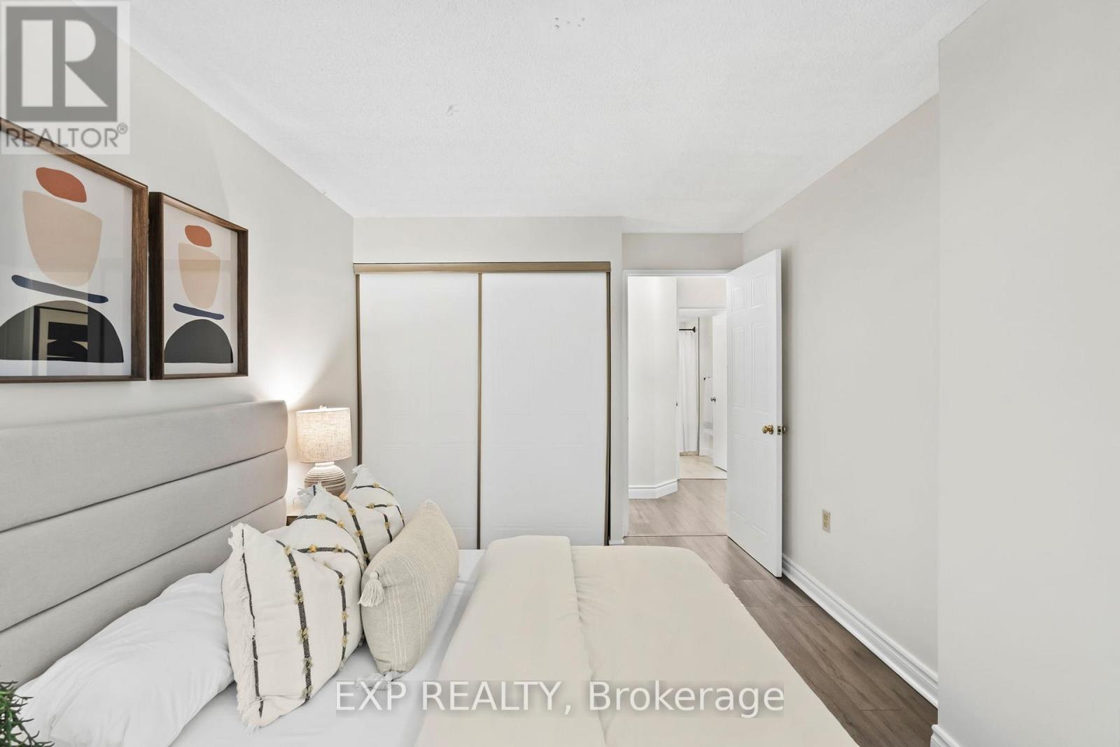 707 - 25 Fairview Road W, Mississauga, Ontario  L5B 3Y8 - Photo 15 - W12950262