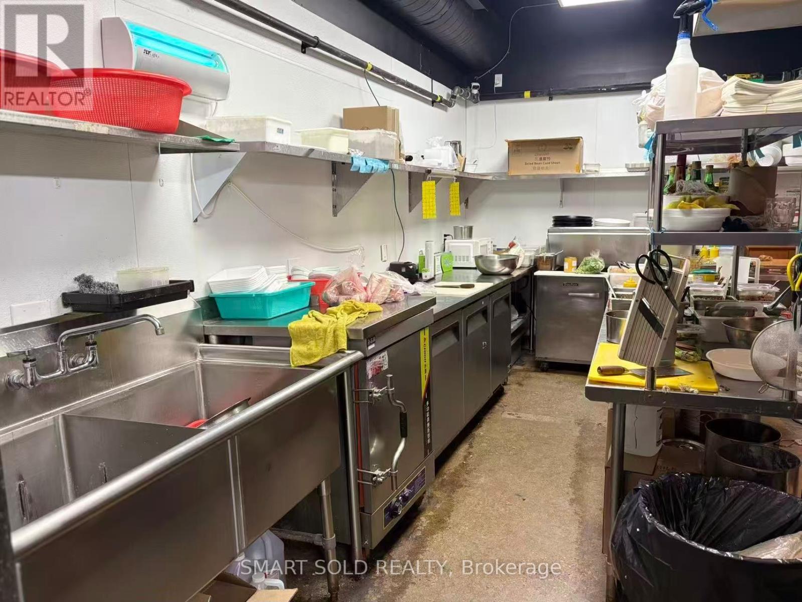 333 Spadina Avenue, Toronto, Ontario  M5T 2E9 - Photo 9 - C12954788