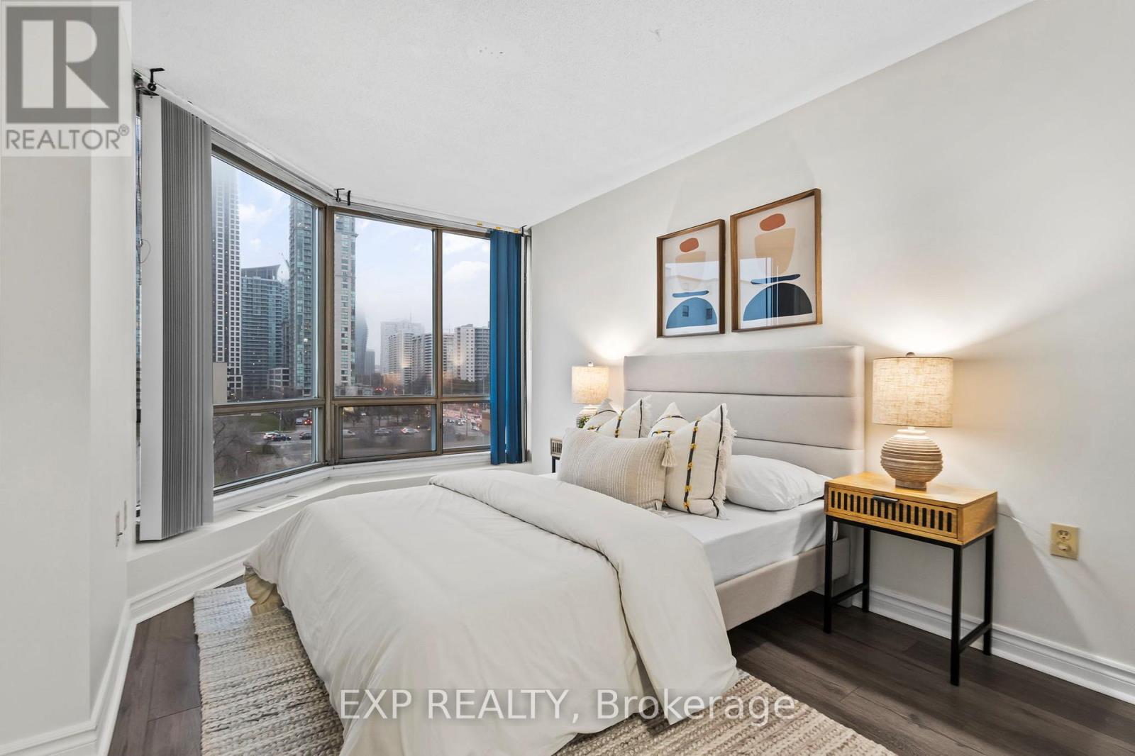 707 - 25 Fairview Road W, Mississauga, Ontario  L5B 3Y8 - Photo 17 - W12950262