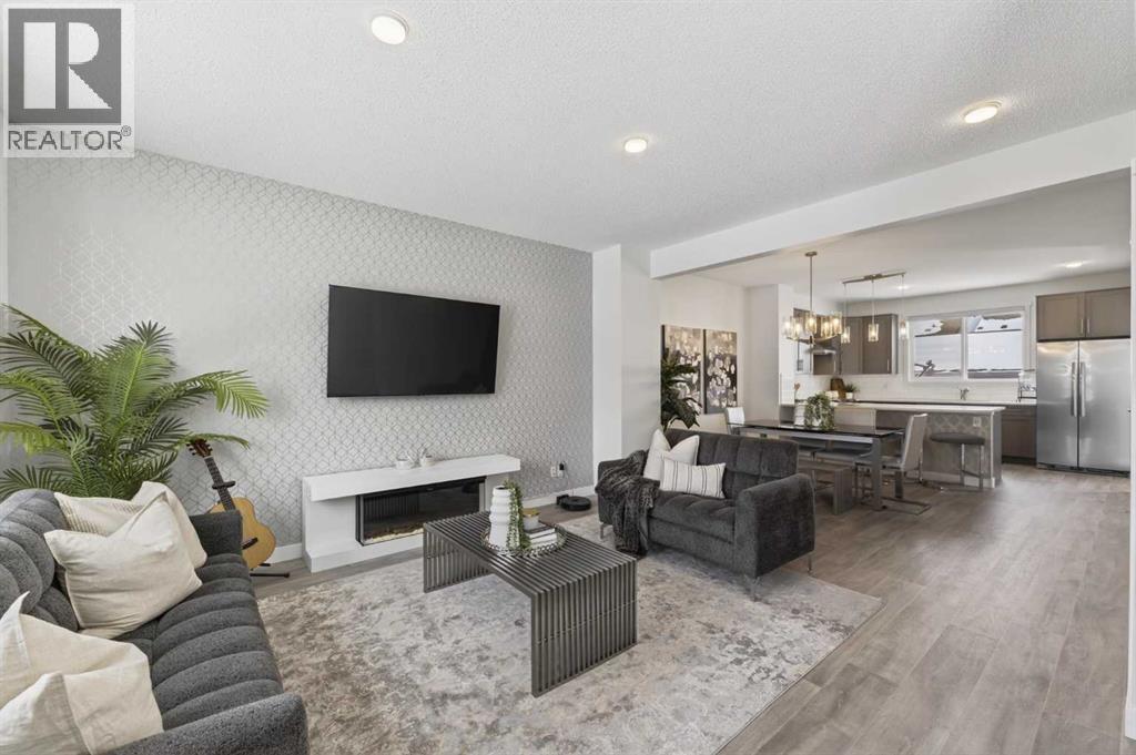 29 Carringvue Way NW, Calgary, Alberta  T3P 1K9 - Photo 4 - A2298221