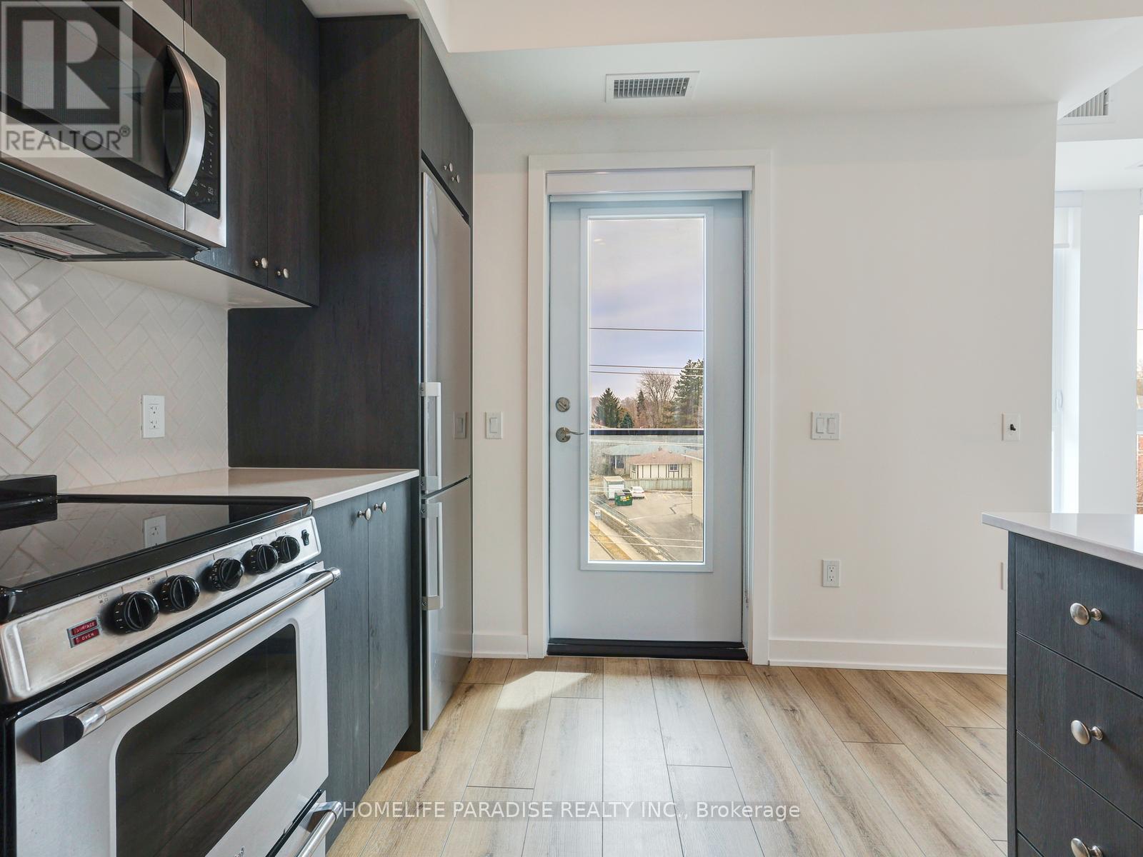 416 - 312 Erb Street W, Waterloo, Ontario  N2L 1W3 - Photo 16 - X12576290