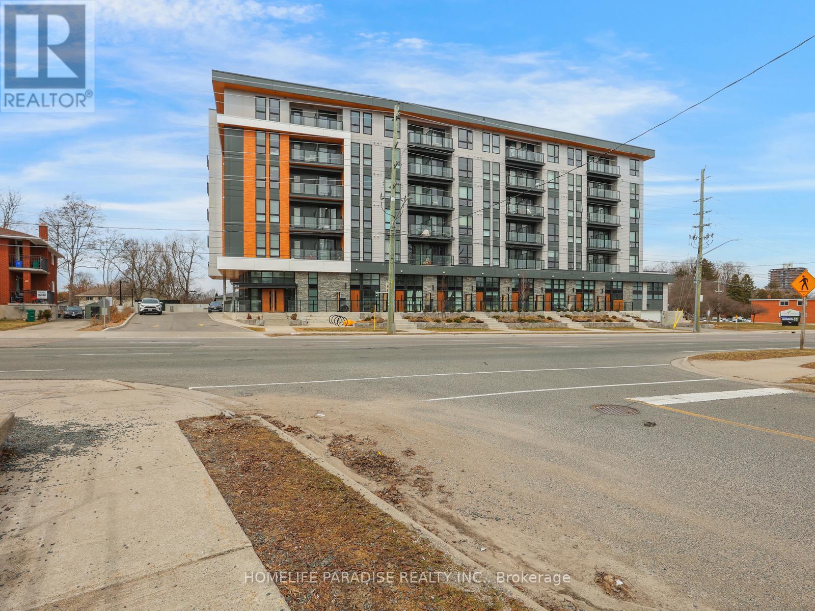 416 - 312 Erb Street W, Waterloo, Ontario  N2L 1W3 - Photo 3 - X12576290