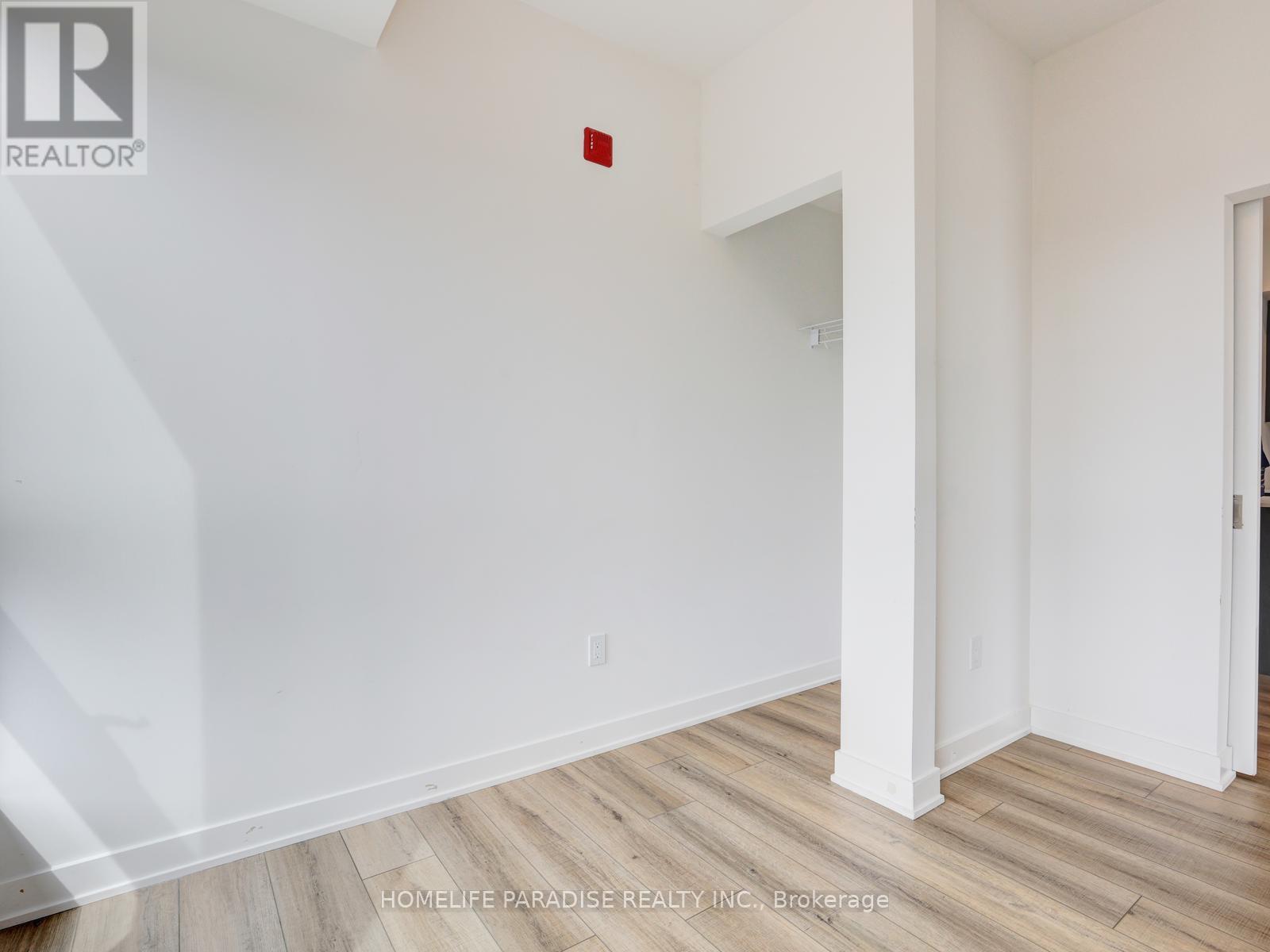 416 - 312 Erb Street W, Waterloo, Ontario  N2L 1W3 - Photo 31 - X12576290