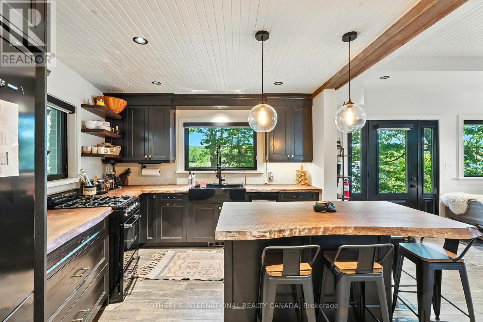 1023 Mccabe Road, Lake Of Bays, Ontario  P0B 1A0 - Photo 12 - X12954054