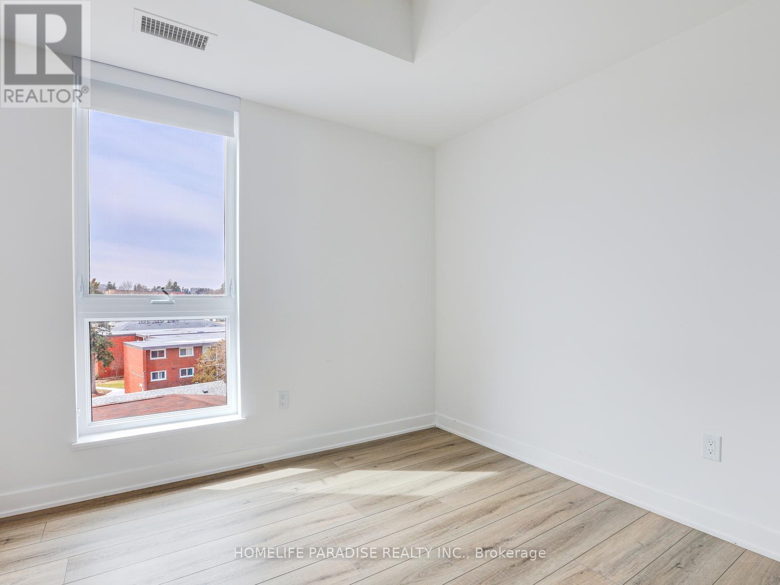 416 - 312 Erb Street W, Waterloo, Ontario  N2L 1W3 - Photo 36 - X12576290