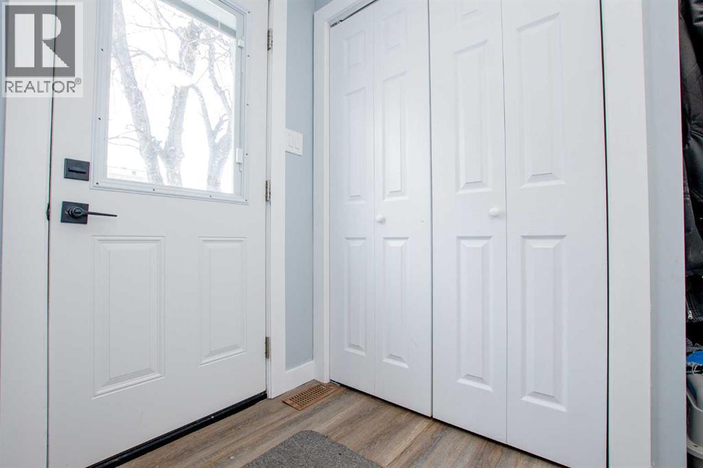 10518 102 Avenue, Grande Prairie, Alberta  T8V 1A4 - Photo 3 - A2298235