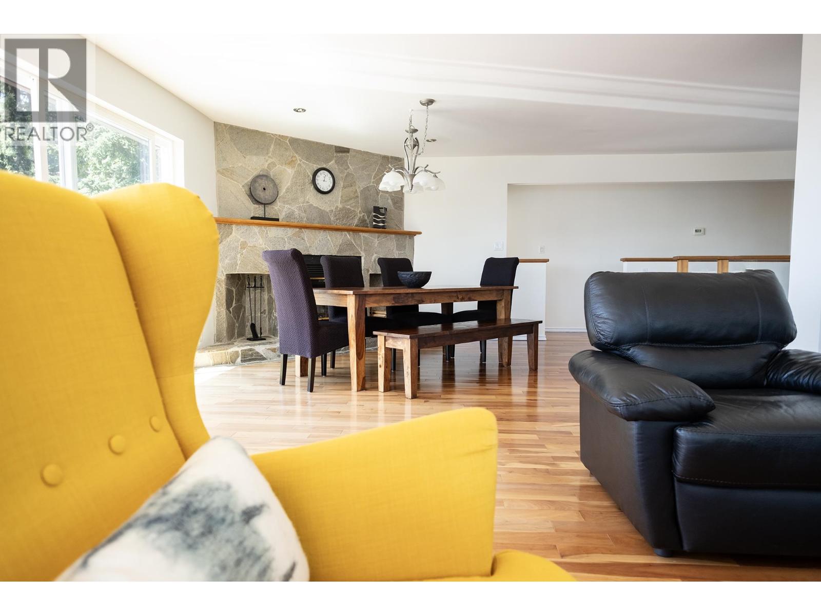 485 Abbs Road, Gibsons, British Columbia  V0N 1V0 - Photo 6 - R3106896