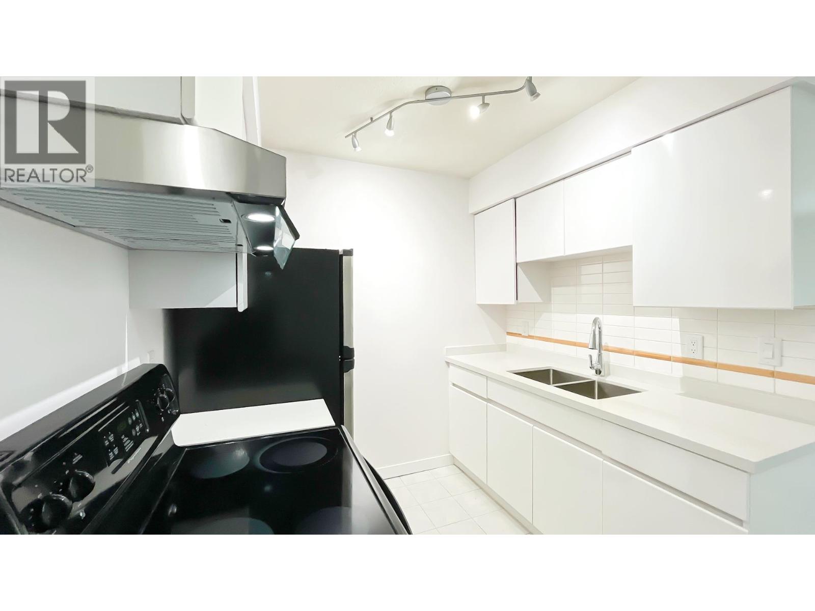 416 1945 Woodway Place, Burnaby, British Columbia  V5B 4S4 - Photo 7 - R3106366