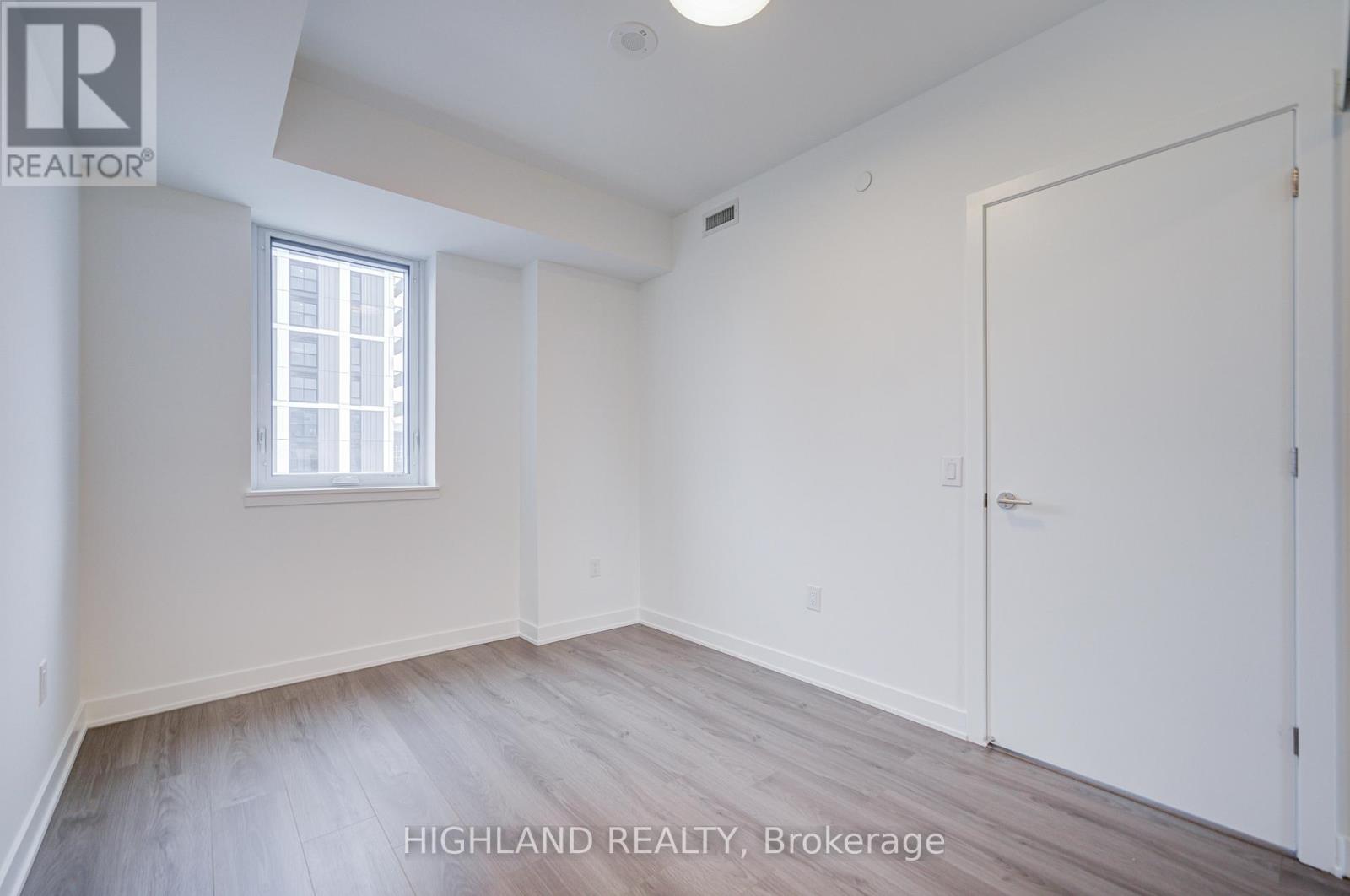 917 - 30 Dreamers Way, Toronto, Ontario  M5A 0Y7 - Photo 13 - C12956166