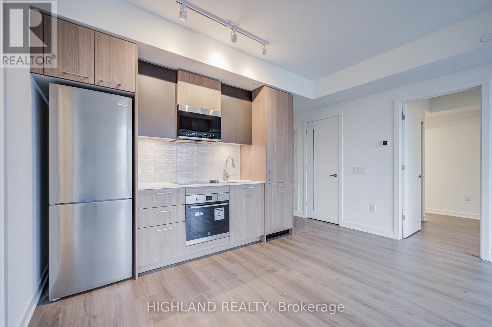 917 - 30 Dreamers Way, Toronto, Ontario  M5A 0Y7 - Photo 7 - C12956166