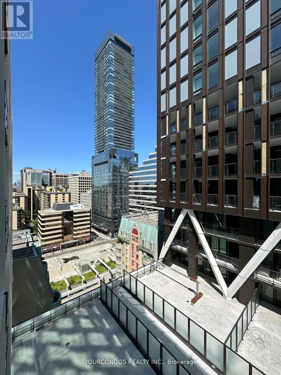 1518 - 121 St Patrick Street, Toronto, Ontario  M5T 0B8 - Photo 8 - C12956182