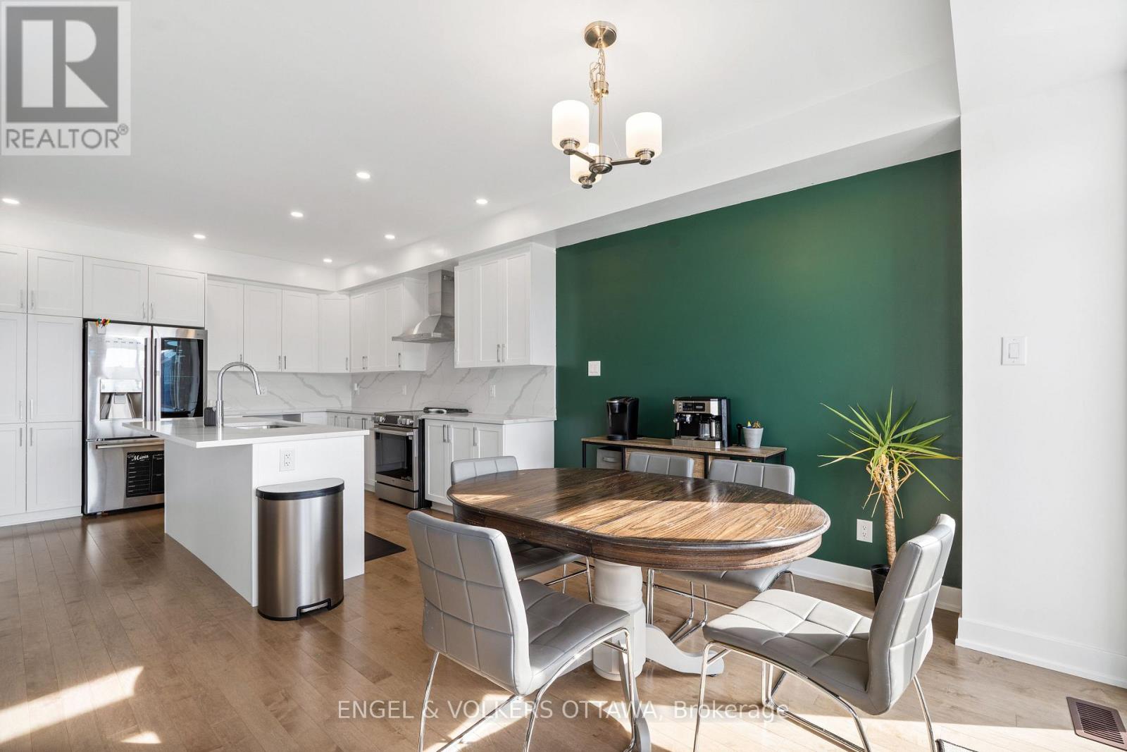 779 Ovation Grove, Ottawa, Ontario  K1T 0X6 - Photo 13 - X12956176