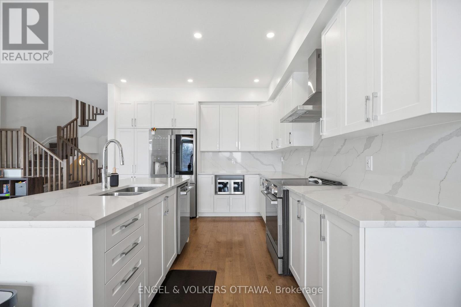 779 Ovation Grove, Ottawa, Ontario  K1T 0X6 - Photo 16 - X12956176