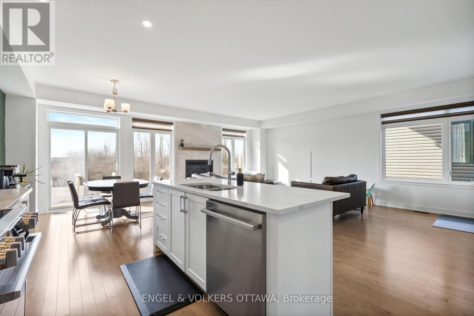 779 Ovation Grove, Ottawa, Ontario  K1T 0X6 - Photo 19 - X12956176