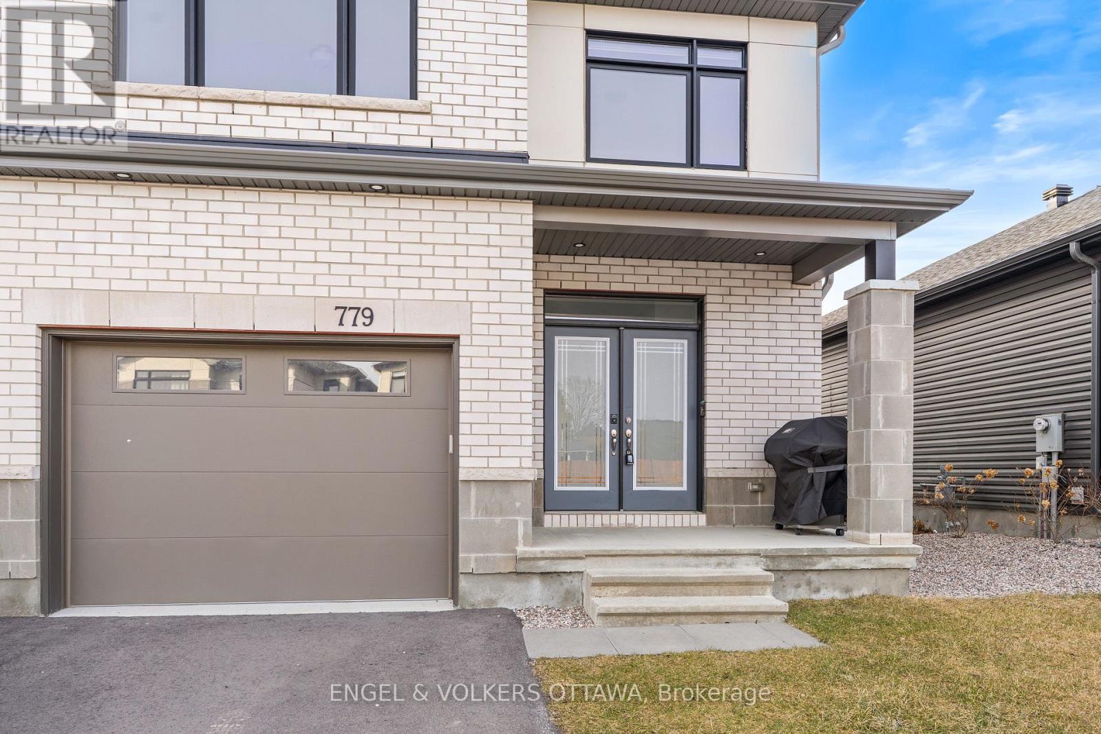 779 Ovation Grove, Ottawa, Ontario  K1T 0X6 - Photo 3 - X12956176