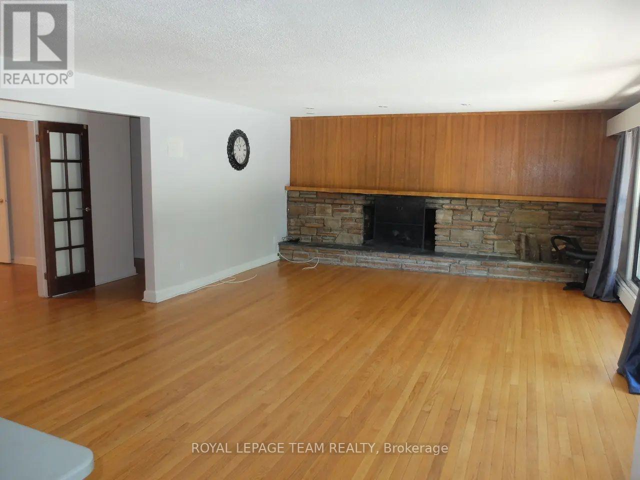 Unit B - 45 Riverdale Avenue, Ottawa, Ontario  K1S 1P9 - Photo 4 - X12956186