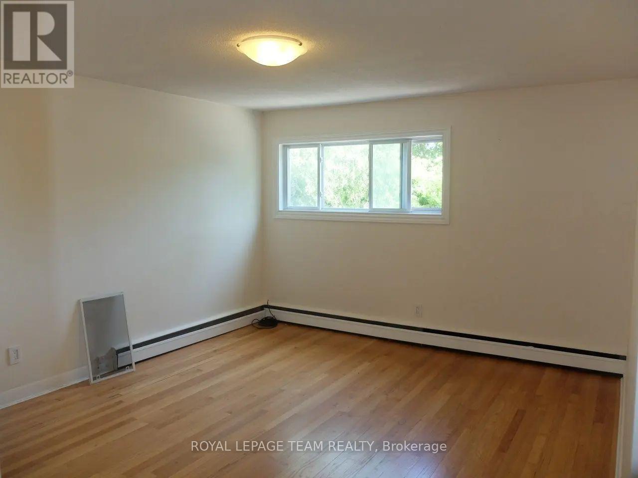 Unit B - 45 Riverdale Avenue, Ottawa, Ontario  K1S 1P9 - Photo 5 - X12956186