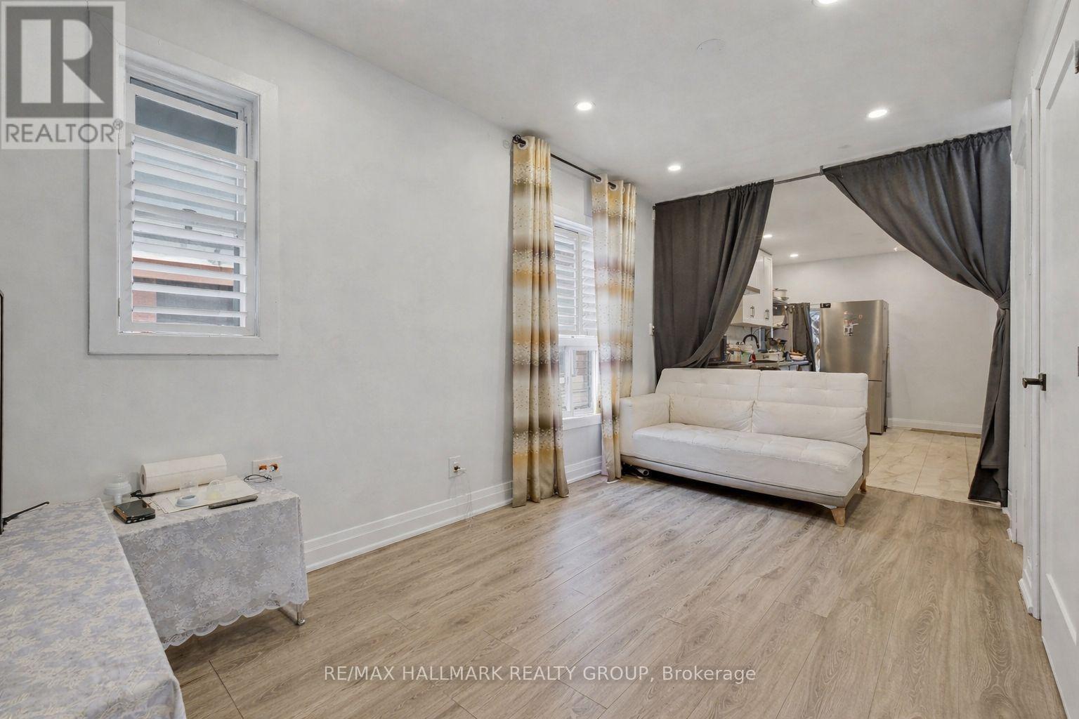 638-640 Somerset Street W, Ottawa, Ontario  K1R 5K4 - Photo 4 - X12956190