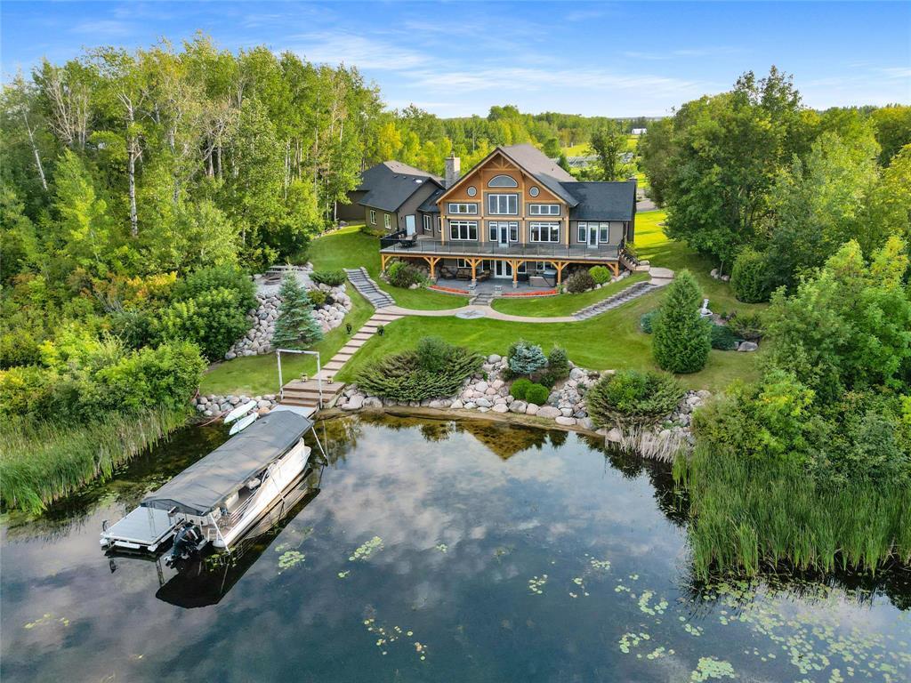 25 Helen Place, Lac Du Bonnet Rm, Manitoba  R0E 1A0 - Photo 0 - 202606200