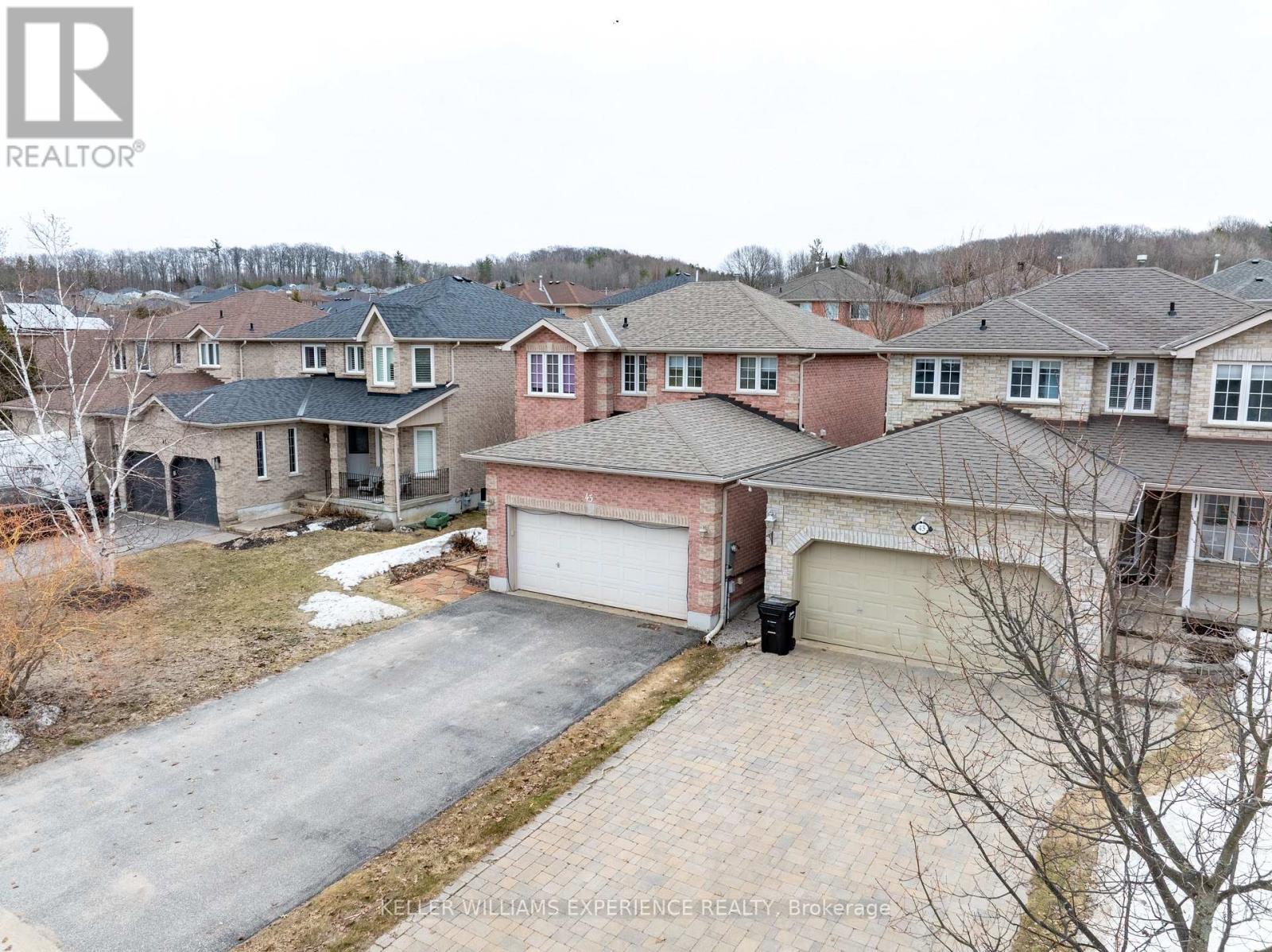 43 Dunnett Drive, Barrie, Ontario  L4N 0J7 - Photo 2 - S12956152