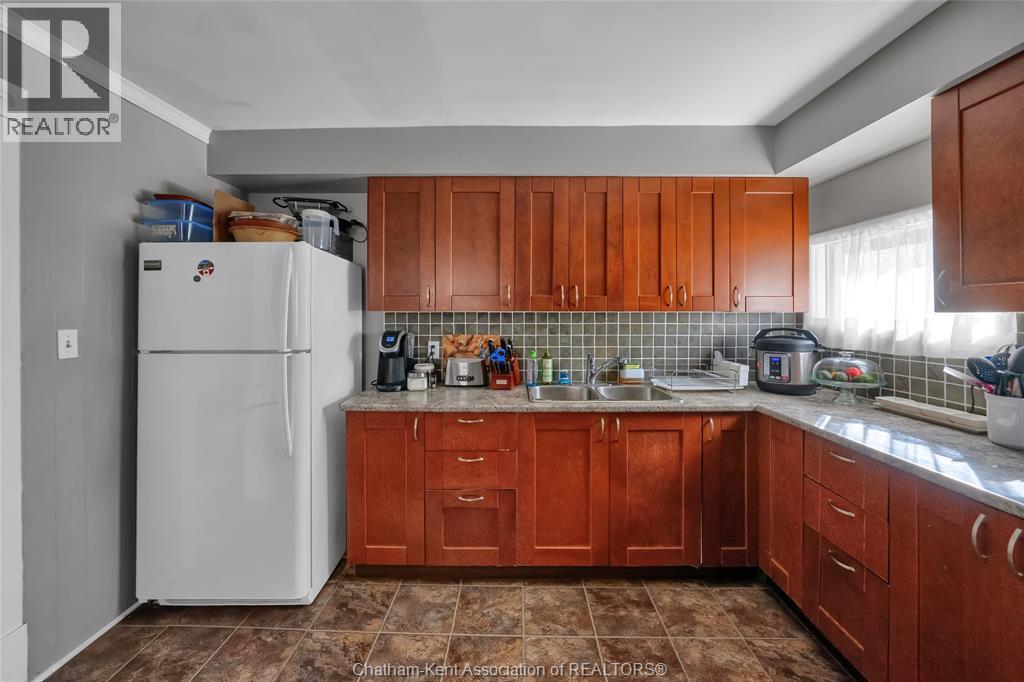 68/70 Elizabeth Street, Chatham, Ontario  N7L 2Y4 - Photo 11 - 25027394