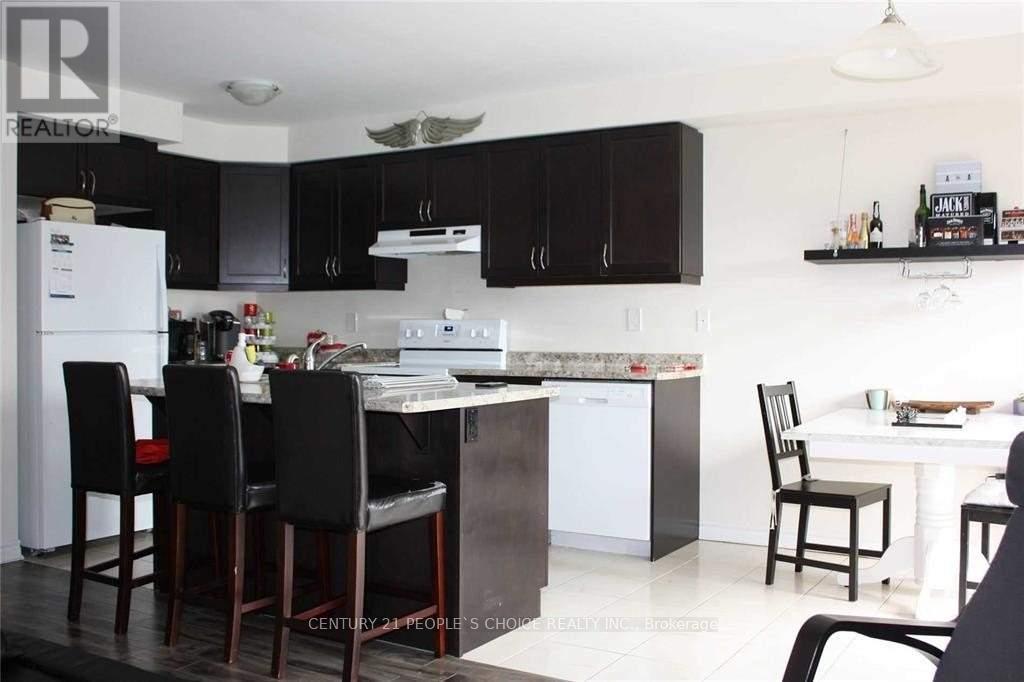 48 Donlamont Circle, Brampton, Ontario  L7A 4T5 - Photo 6 - W12956174