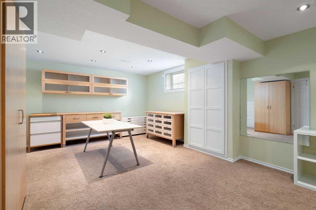 230 Signal Hill Place SW, Calgary, Alberta  T3H 2M4 - Photo 35 - A2297692