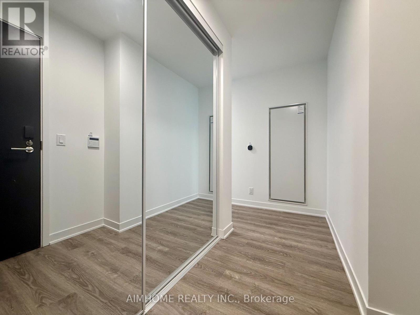 2610 - 180 Front Street E, Toronto, Ontario  M5A 0A9 - Photo 6 - C12955824