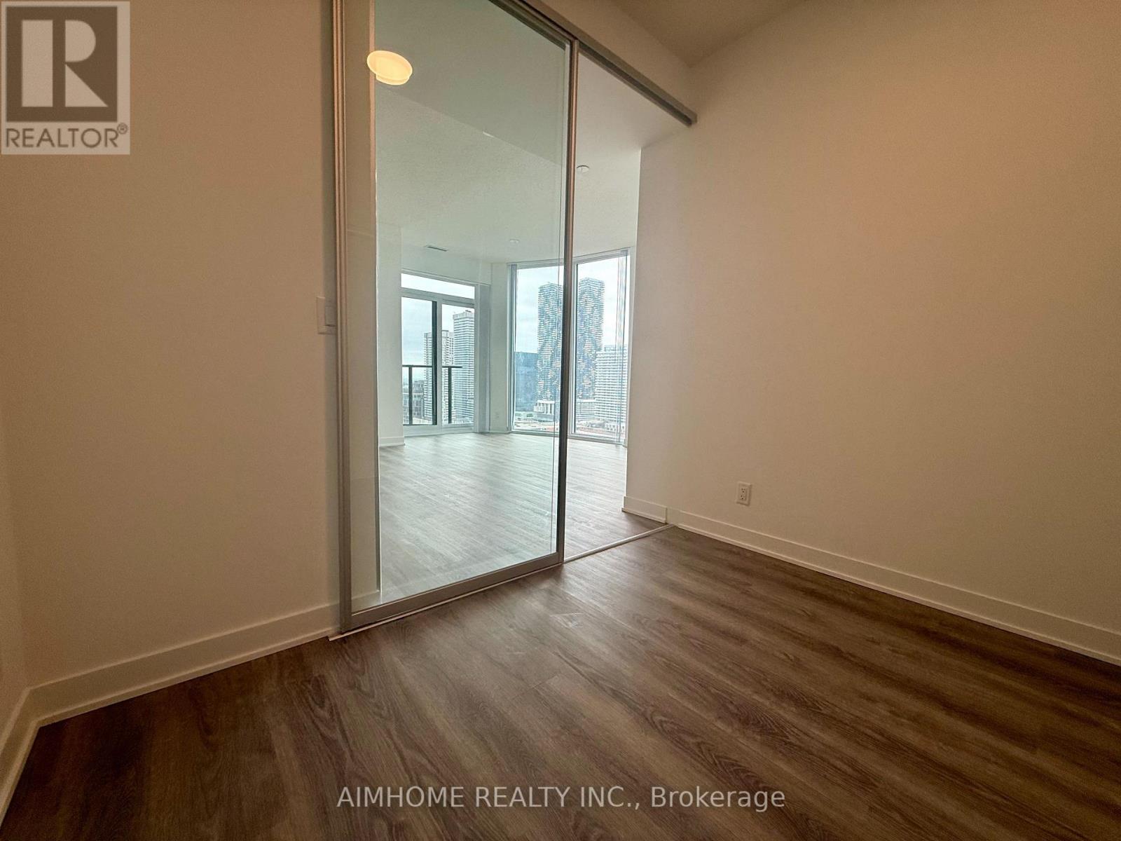 2610 - 180 Front Street E, Toronto, Ontario  M5A 0A9 - Photo 18 - C12955824