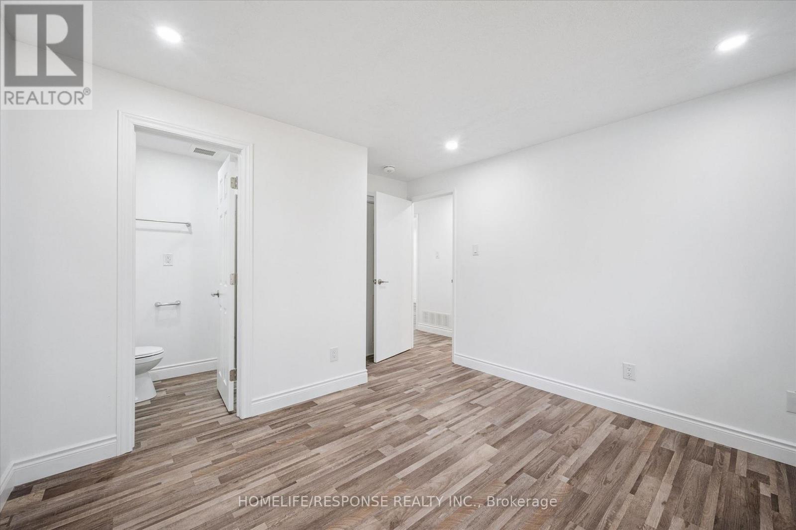 Upper - 118 Selkirk Drive, Kitchener, Ontario  N2E 1M4 - Photo 12 - X12953260