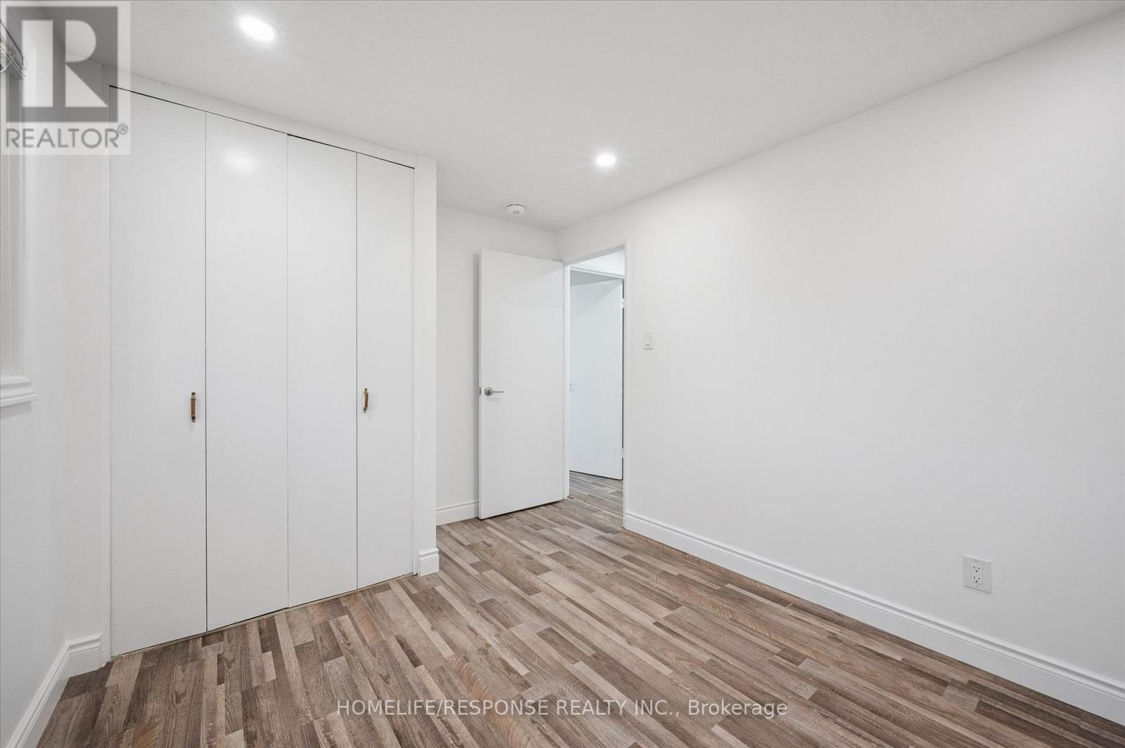 Upper - 118 Selkirk Drive, Kitchener, Ontario  N2E 1M4 - Photo 17 - X12953260