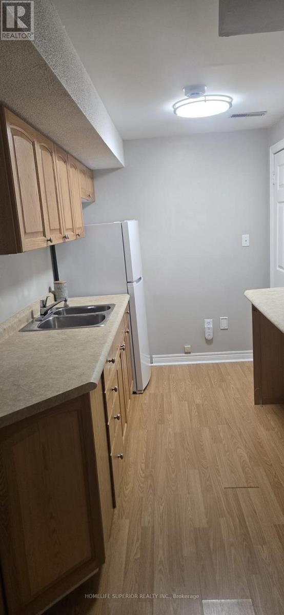 54 Mccrimmon Crescent, Clarington, Ontario  L1C 4N3 - Photo 3 - E12950414