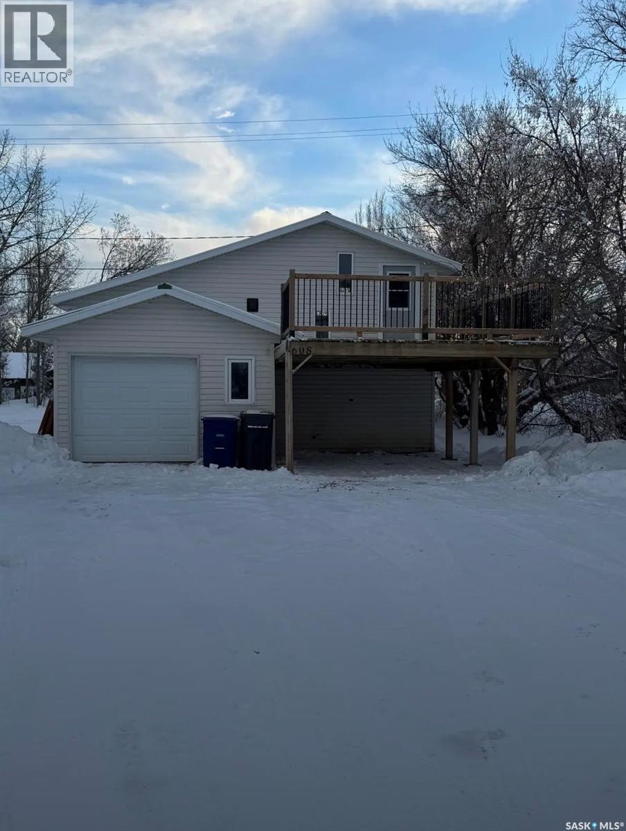 608 Whyte STREET, Loreburn, Saskatchewan