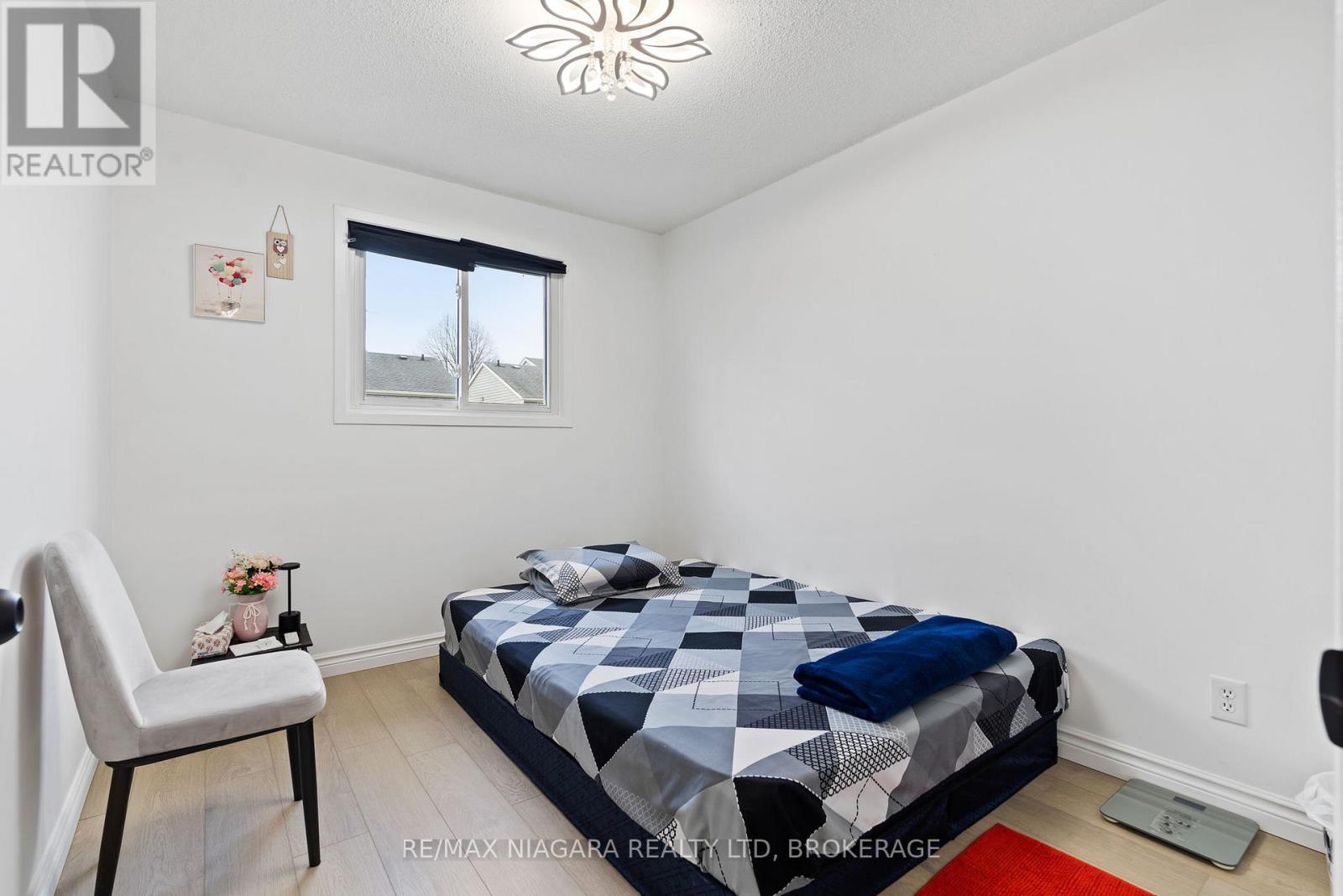 93 Stoney Brook Crescent, St. Catharines, Ontario  L2S 3R9 - Photo 14 - X12956226