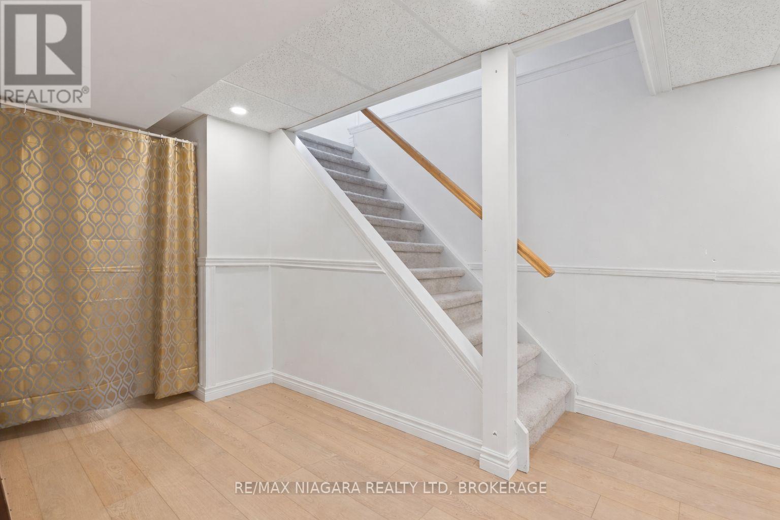 93 Stoney Brook Crescent, St. Catharines, Ontario  L2S 3R9 - Photo 22 - X12956226