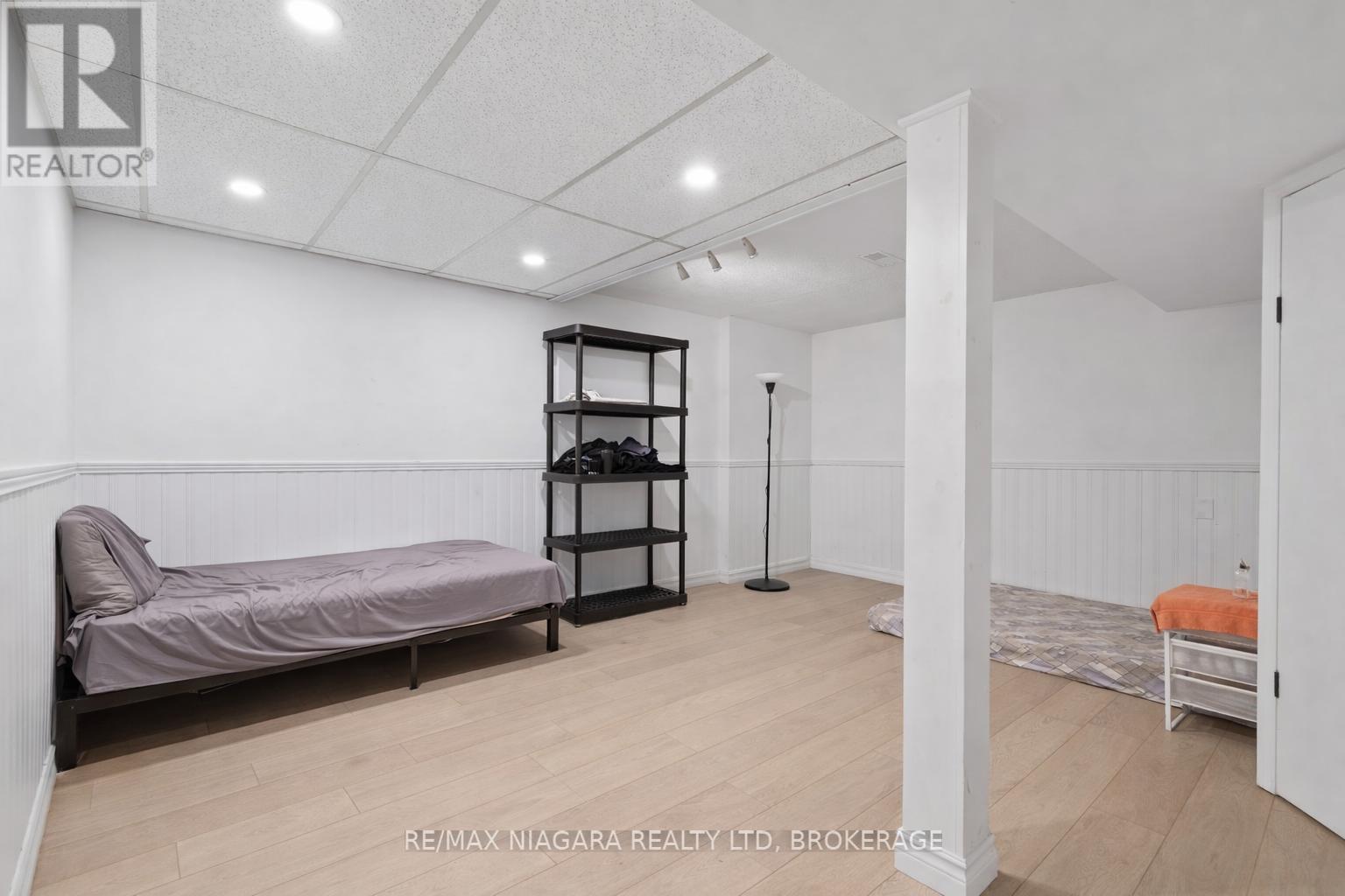 93 Stoney Brook Crescent, St. Catharines, Ontario  L2S 3R9 - Photo 24 - X12956226