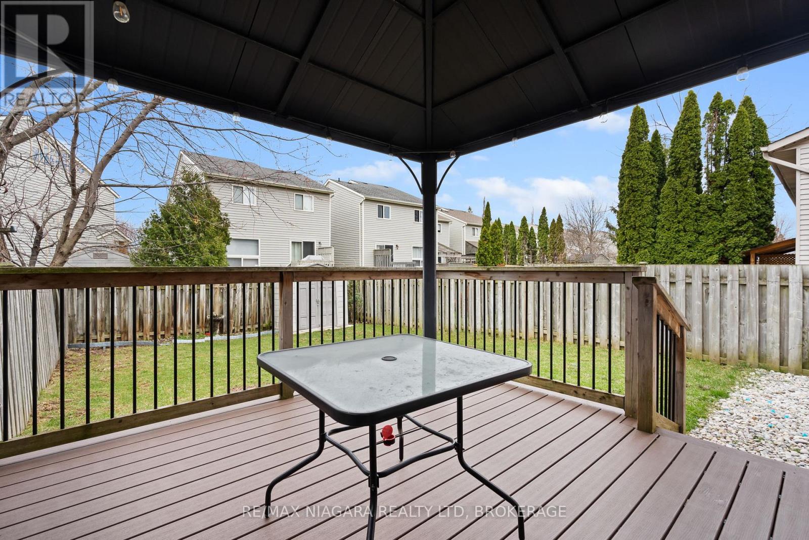 93 Stoney Brook Crescent, St. Catharines, Ontario  L2S 3R9 - Photo 27 - X12956226