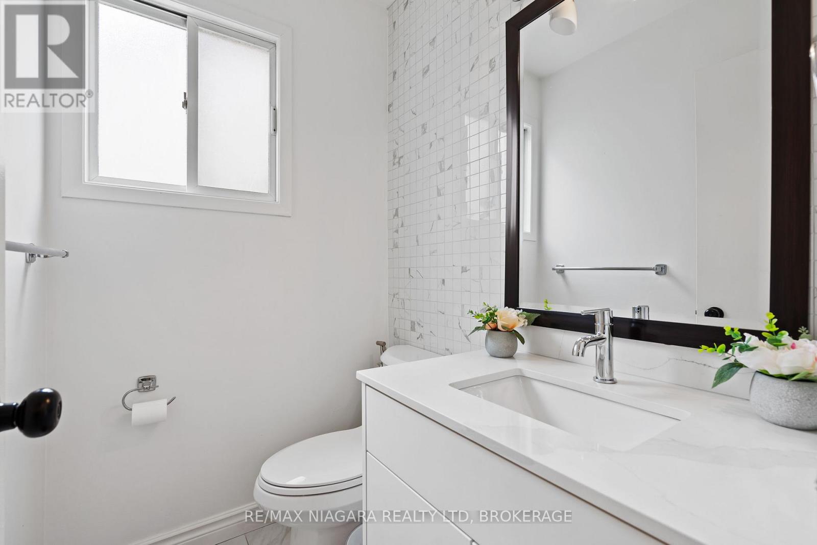 93 Stoney Brook Crescent, St. Catharines, Ontario  L2S 3R9 - Photo 9 - X12956226