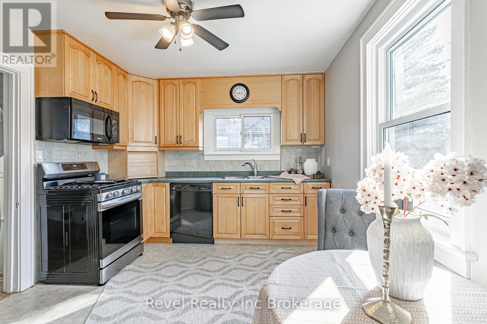 290 Ingersoll Avenue, Woodstock, Ontario  N4S 4W9 - Photo 15 - X12956240