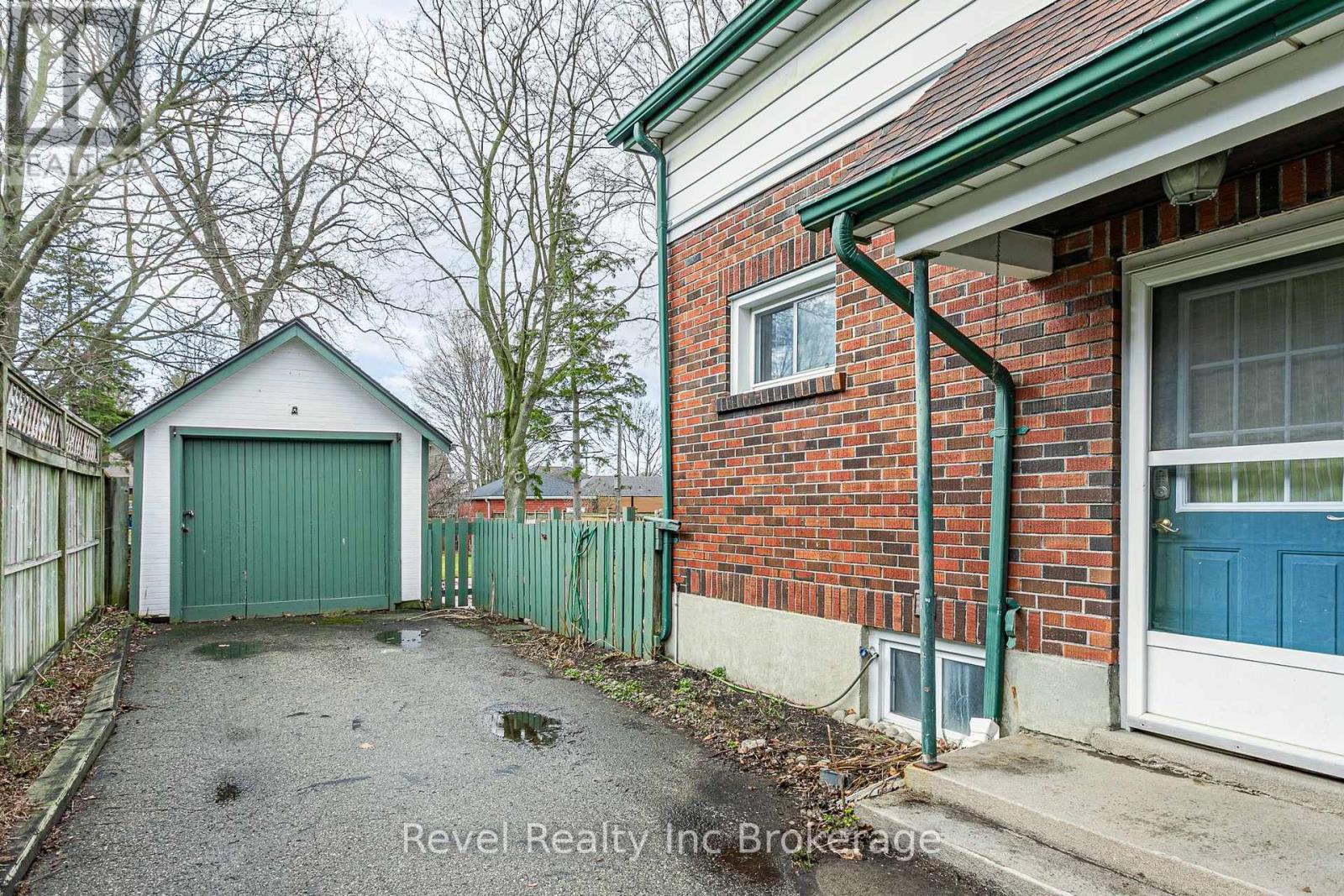 290 Ingersoll Avenue, Woodstock, Ontario  N4S 4W9 - Photo 31 - X12956240