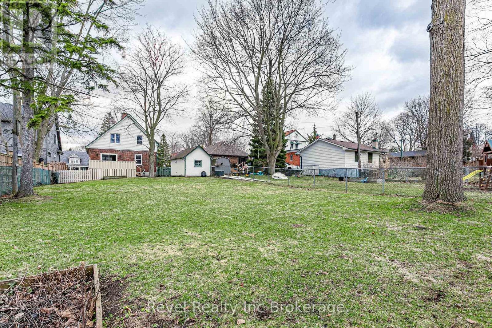 290 Ingersoll Avenue, Woodstock, Ontario  N4S 4W9 - Photo 35 - X12956240