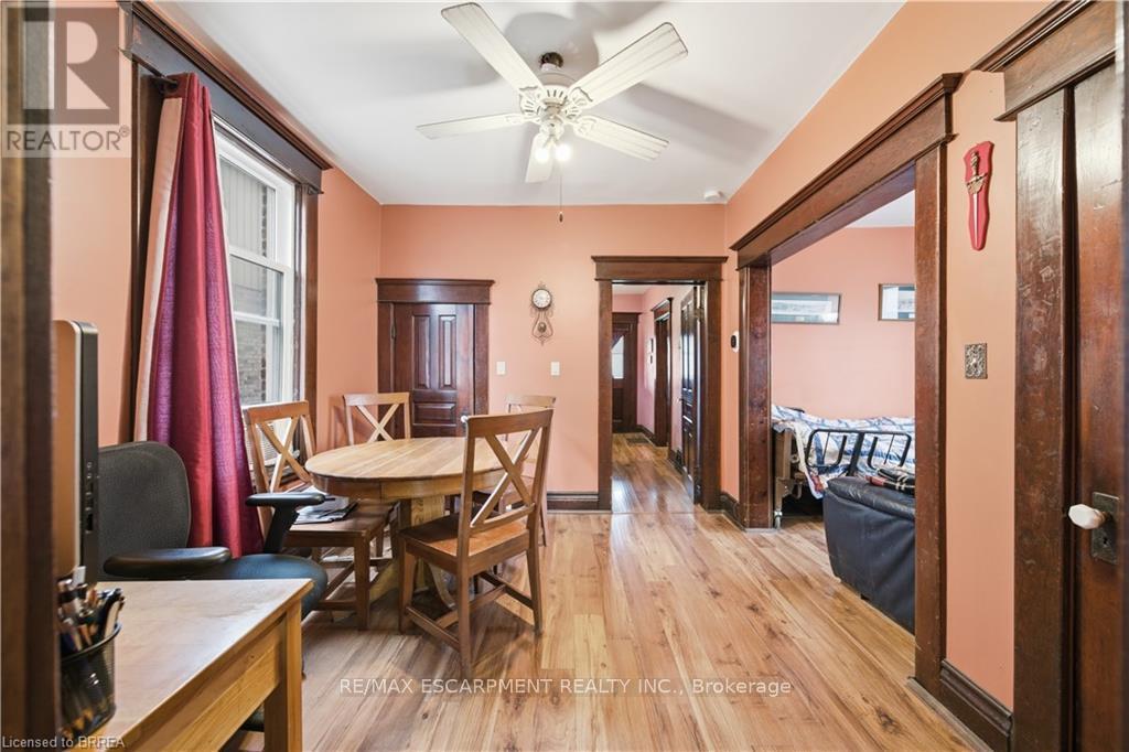 139 Willow Street, Brant, Ontario  N3L 2L4 - Photo 5 - X12955188