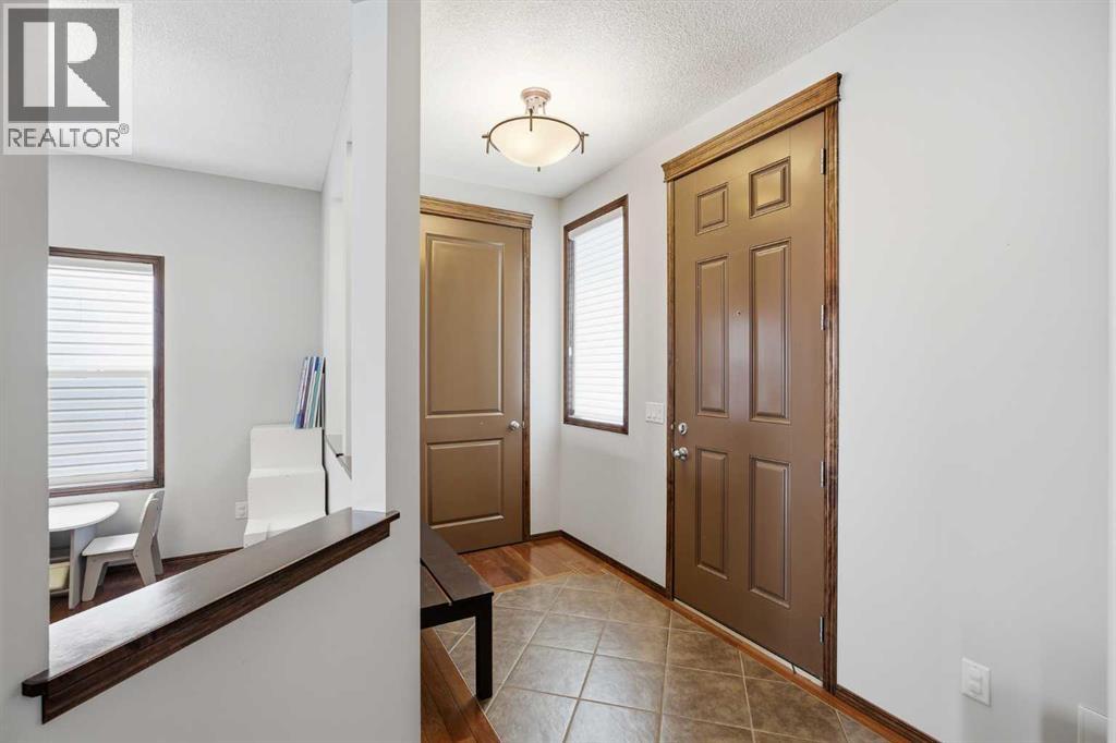 126 Pantego Way NW, Calgary, Alberta  T3K 0K6 - Photo 15 - A2298884