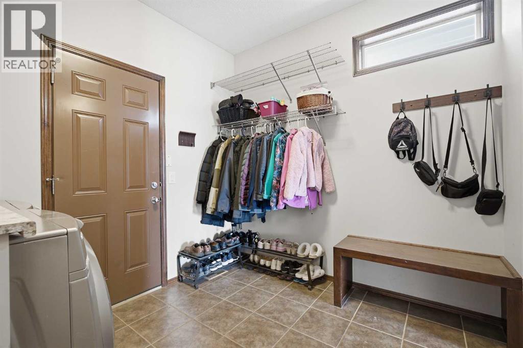 126 Pantego Way NW, Calgary, Alberta  T3K 0K6 - Photo 17 - A2298884