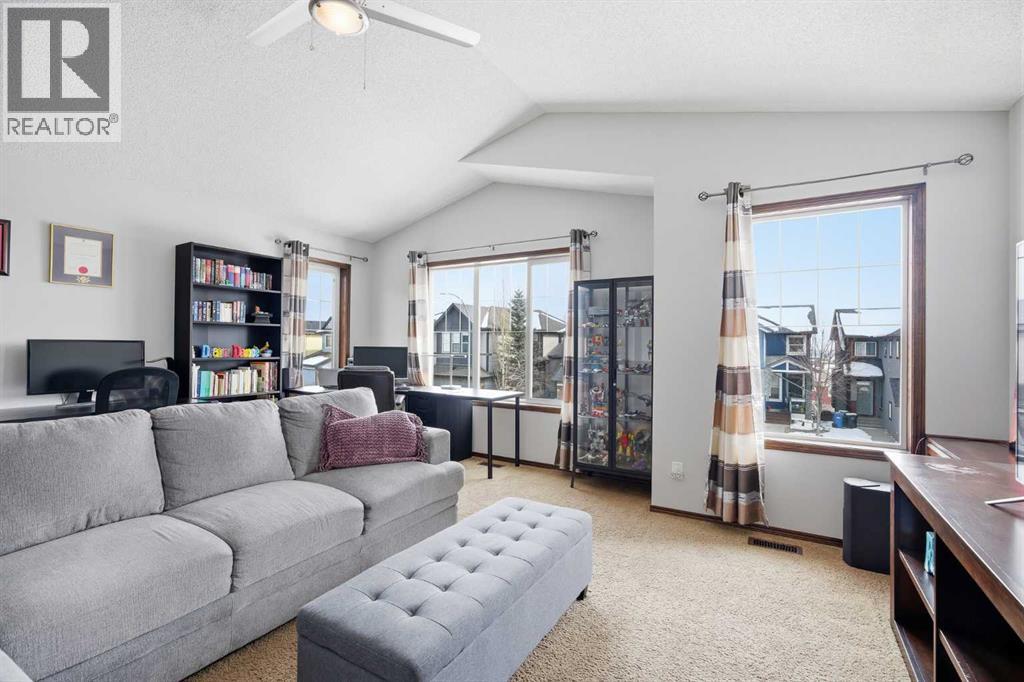 126 Pantego Way NW, Calgary, Alberta  T3K 0K6 - Photo 22 - A2298884