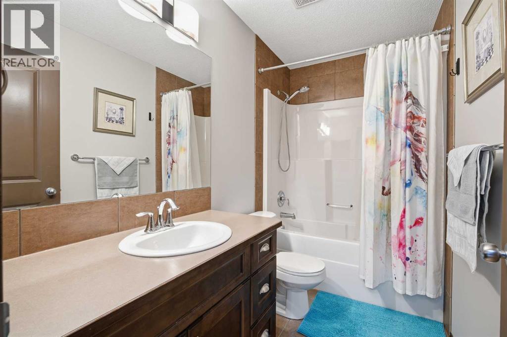 126 Pantego Way NW, Calgary, Alberta  T3K 0K6 - Photo 35 - A2298884